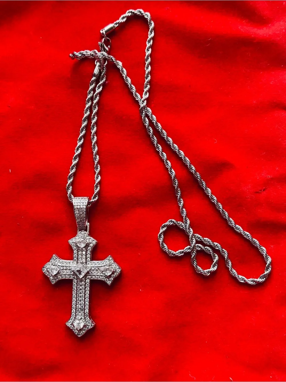 Cross Pendant Necklace – Minimalist and timeless design.